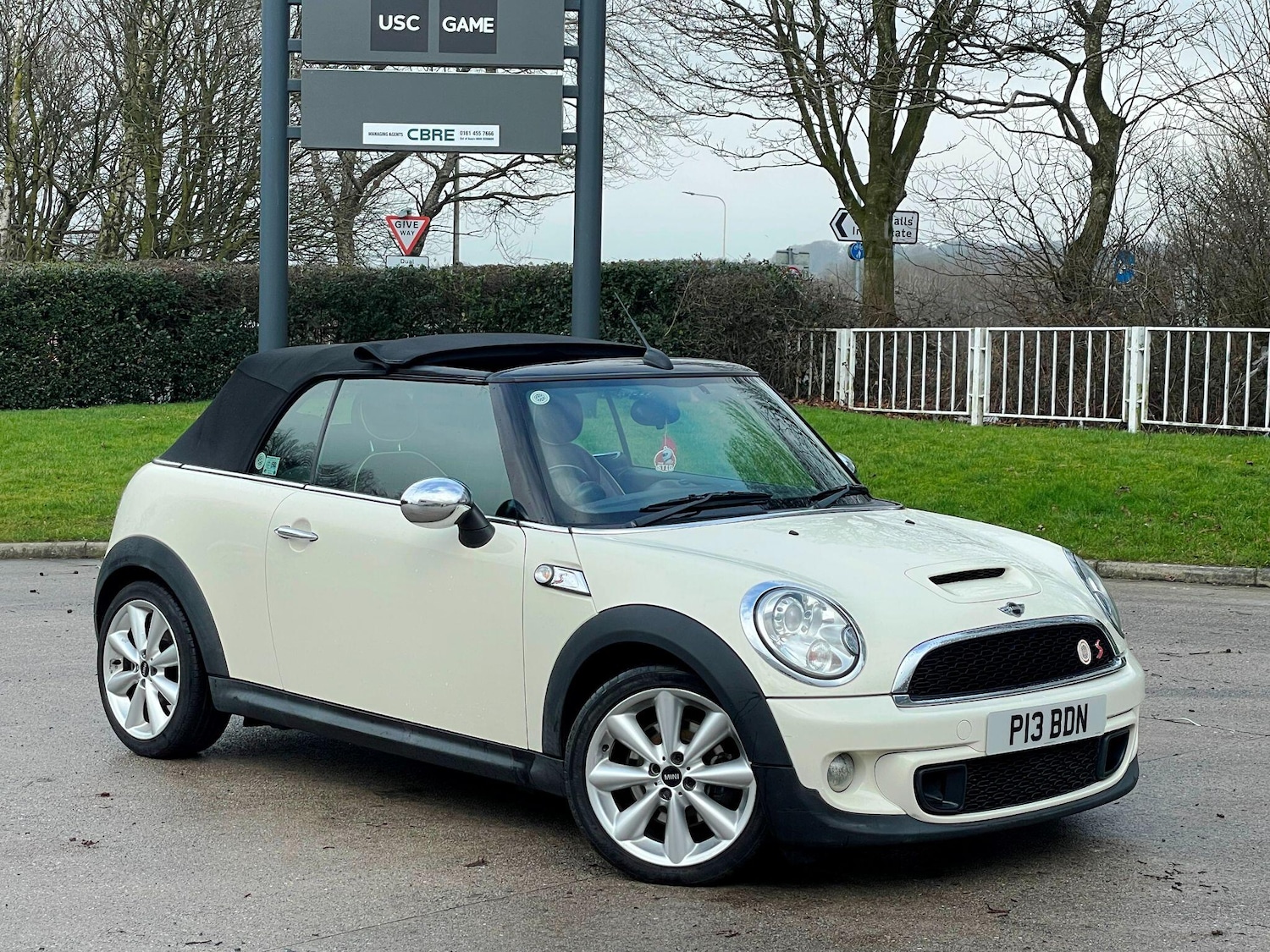 Used MINI Convertible 2011 for sale - 77411474: Photo 3