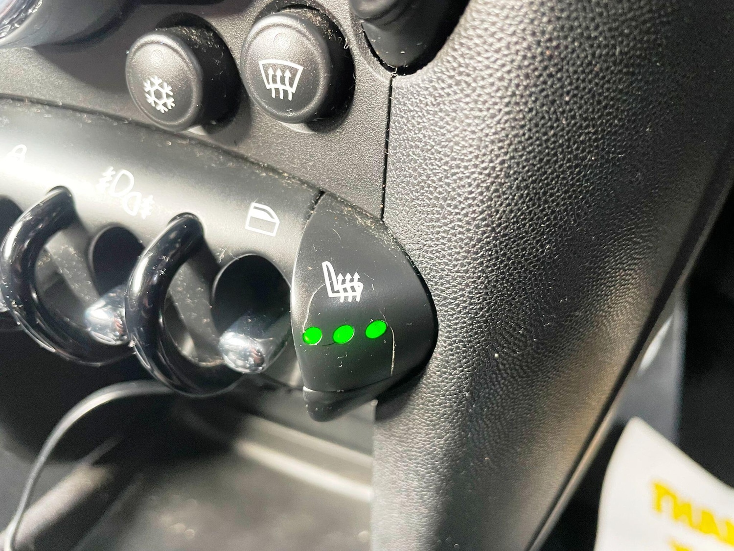 Used MINI Convertible 2011 for sale - 77411474: Photo 43