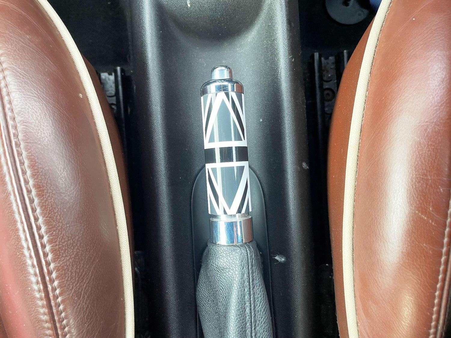 Used MINI Convertible 2011 for sale - 77411474: Photo 44