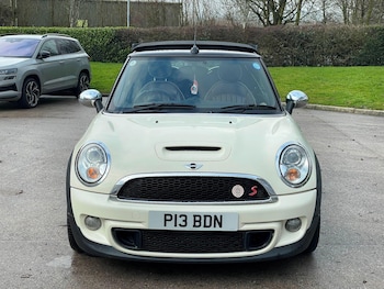 Used MINI Convertible 2011 for sale - 77411474: Photo