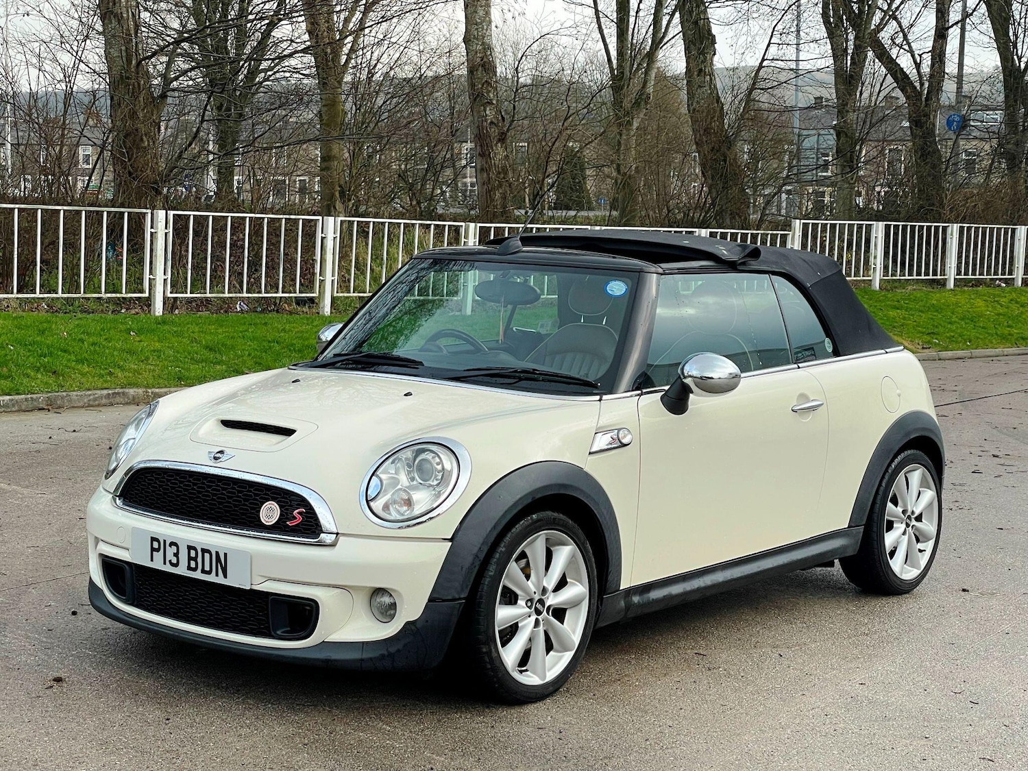Used MINI Convertible 2011 for sale - 77411474: Photo 5