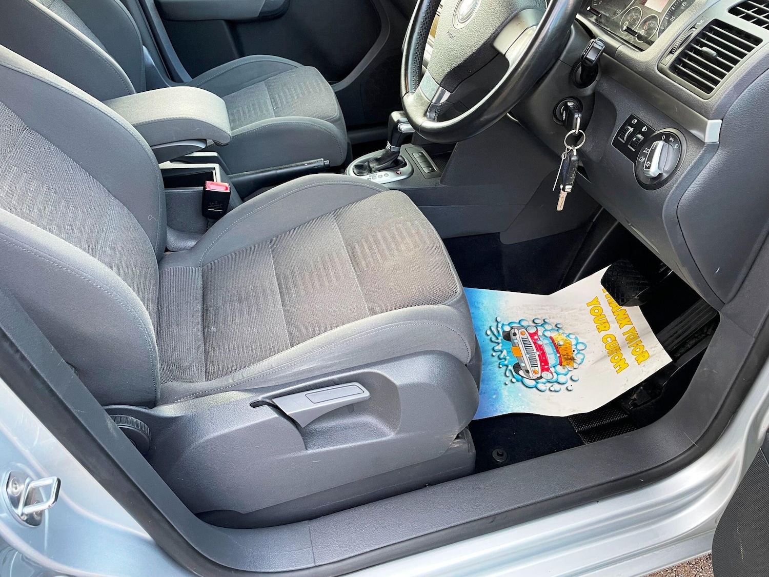 Used Volkswagen Touran 2009 for sale - 77174789: Photo 15