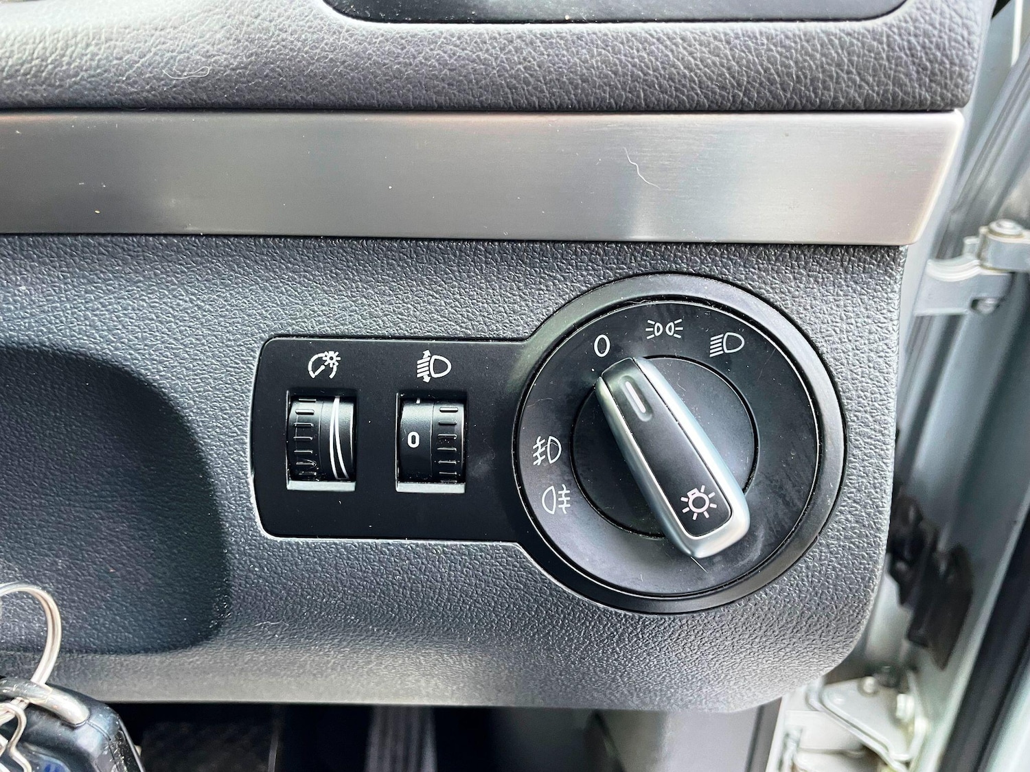 Used Volkswagen Touran 2009 for sale - 77174789: Photo 25