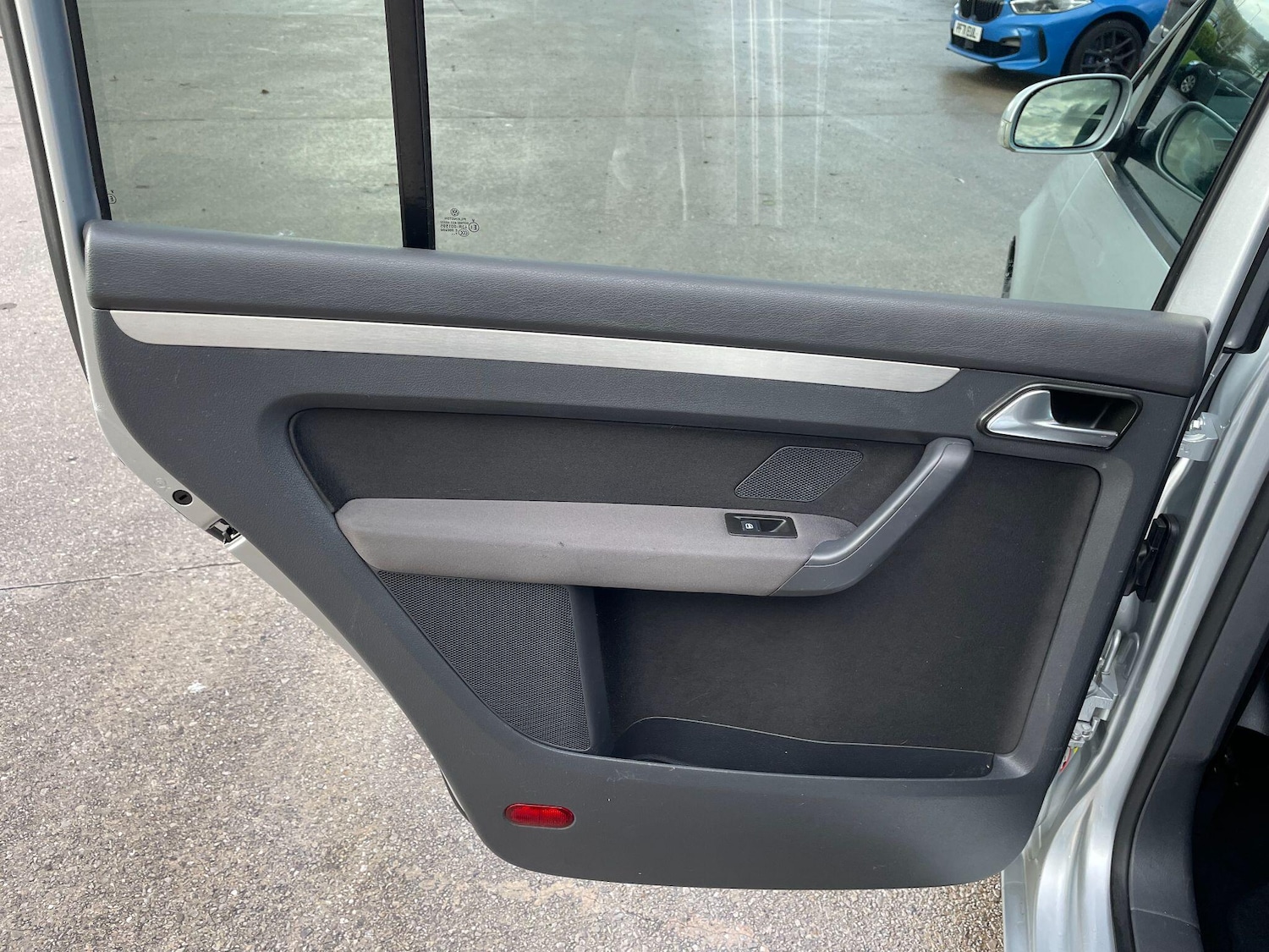 Used Volkswagen Touran 2009 for sale - 77174789: Photo 31