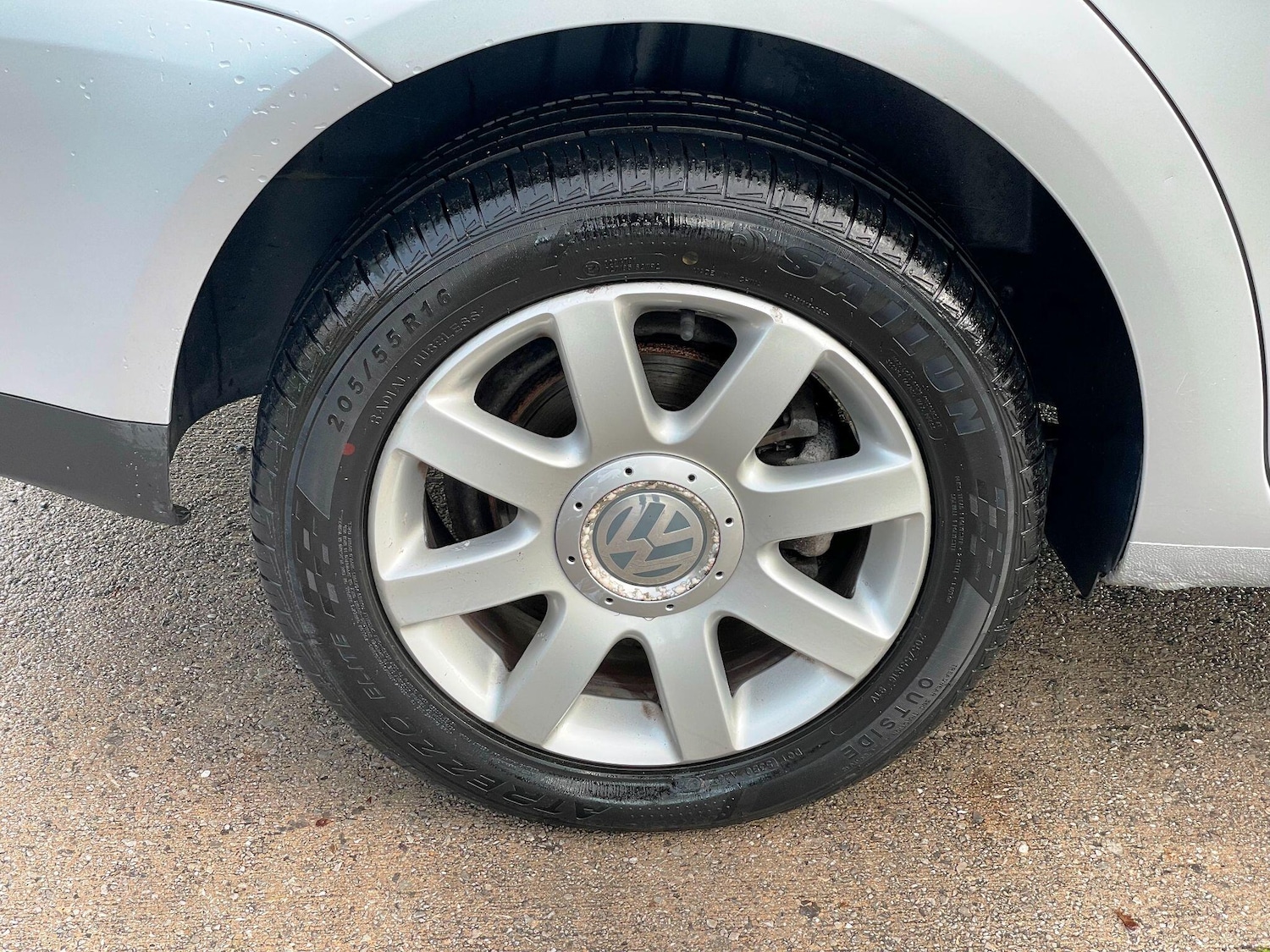 Used Volkswagen Touran 2009 for sale - 77174789: Photo 34