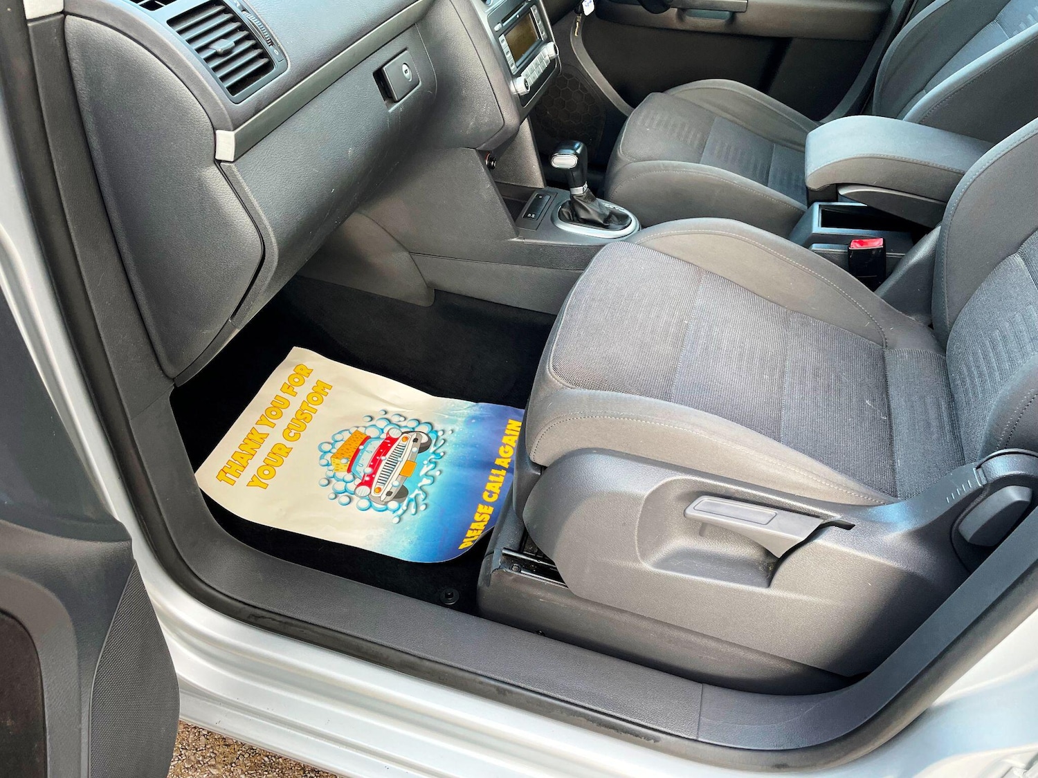 Used Volkswagen Touran 2009 for sale - 77174789: Photo 45