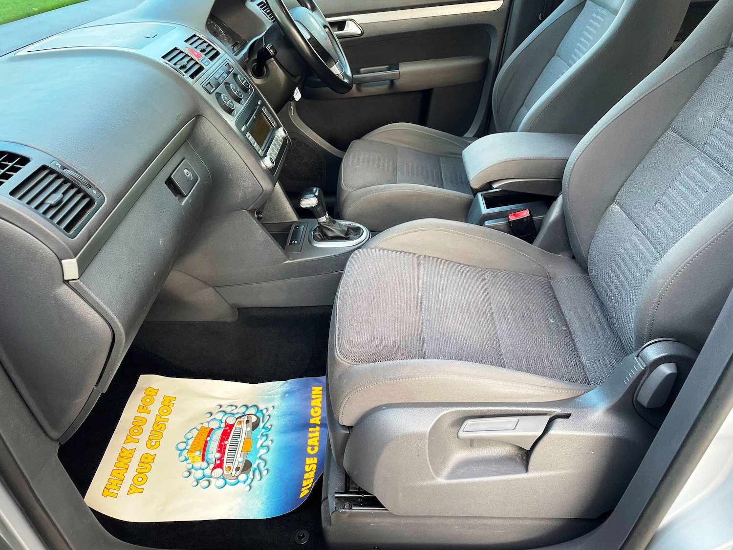 Used Volkswagen Touran 2009 for sale - 77174789: Photo 46