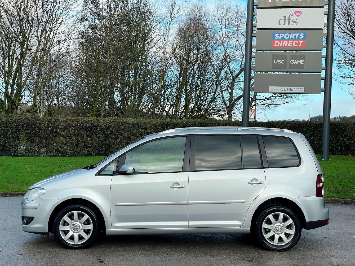 Used Volkswagen Touran 2009 for sale - 77174789: Photo 5
