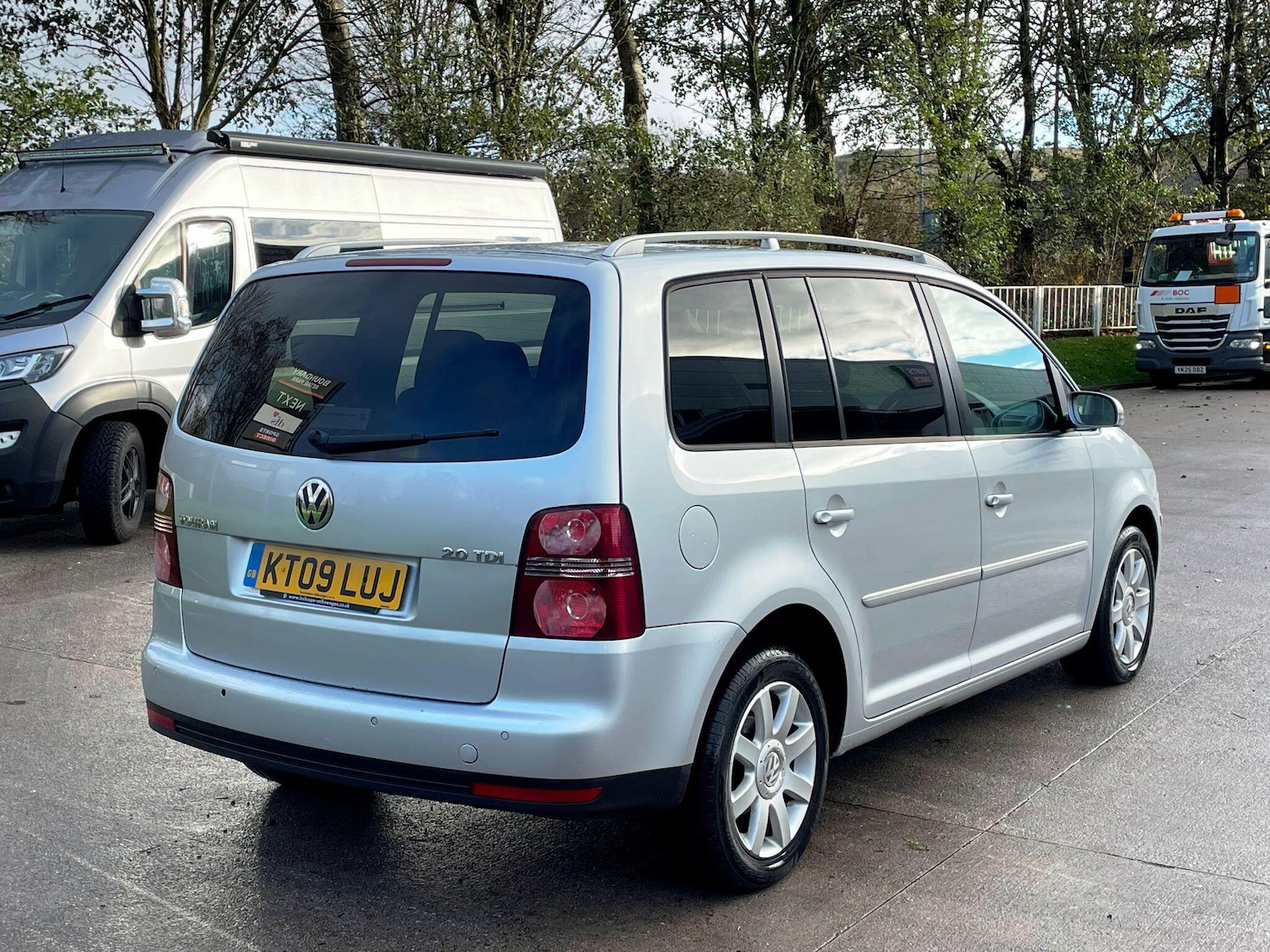 Used Volkswagen Touran 2009 for sale - 77174789: Photo 8