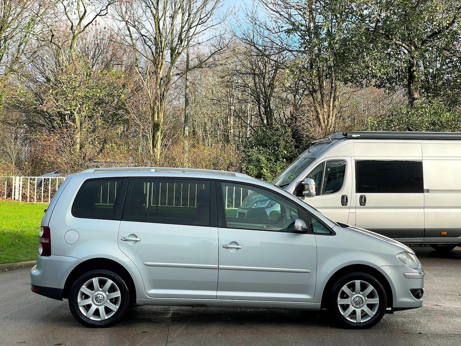 Used Volkswagen Touran 2009 for sale - 77174789: Photo 9