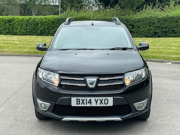 Used Dacia Sandero Stepway 2014 for sale - 79093938: Photo