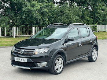 Used Dacia Sandero Stepway 2014 for sale - 79093938: Photo