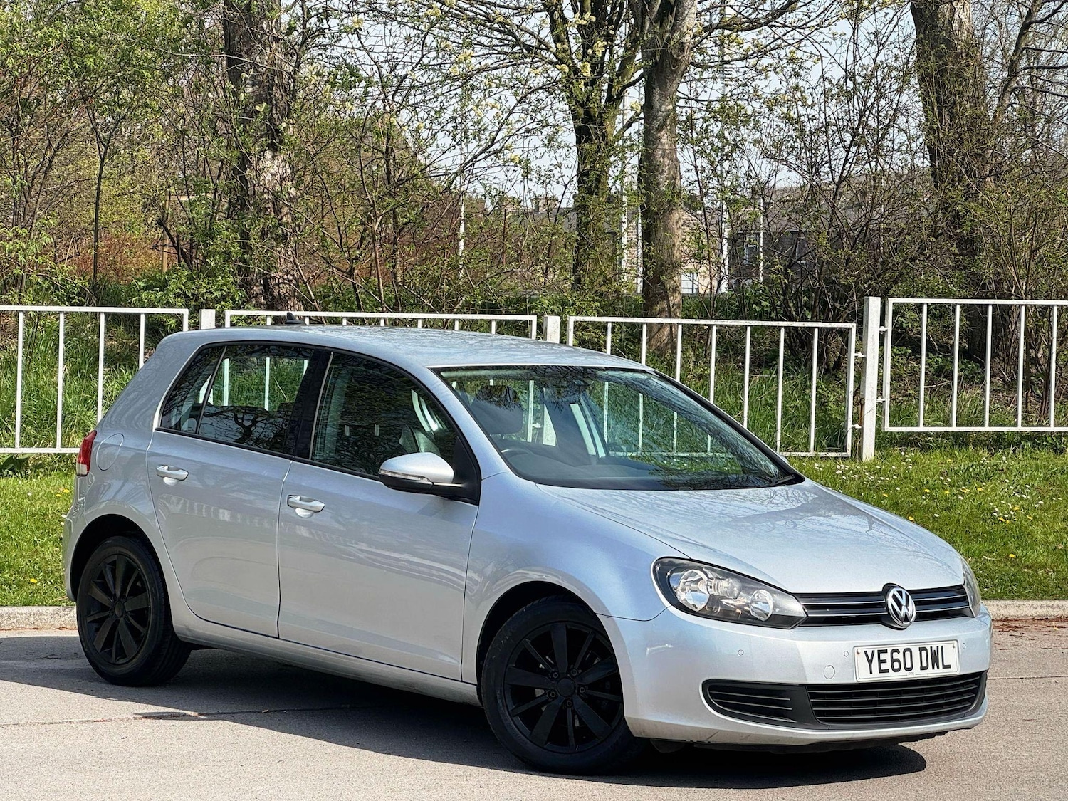 Used Volkswagen Golf 2010 for sale - 77253858: Photo 2