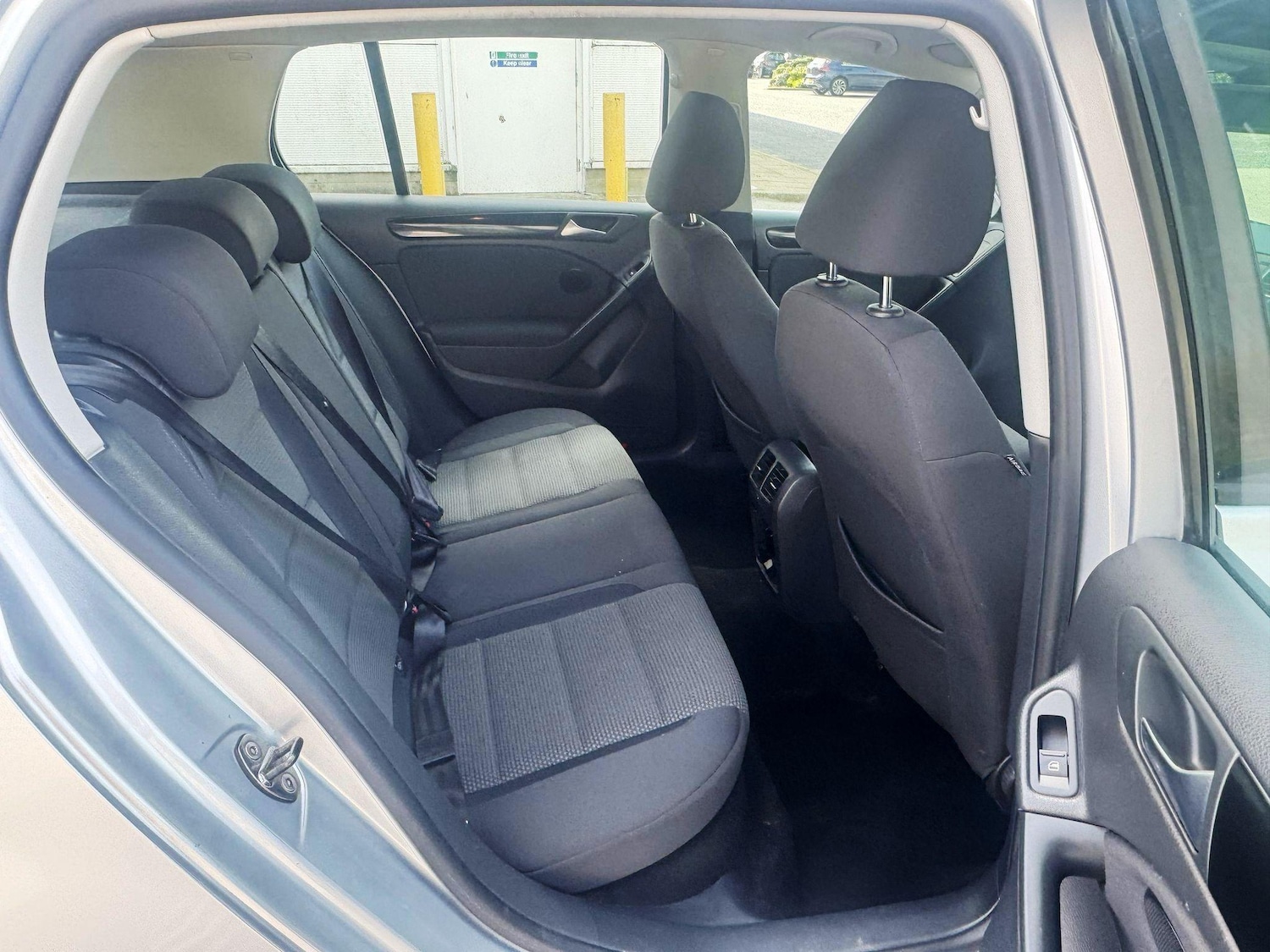 Used Volkswagen Golf 2010 for sale - 77253858: Photo 33