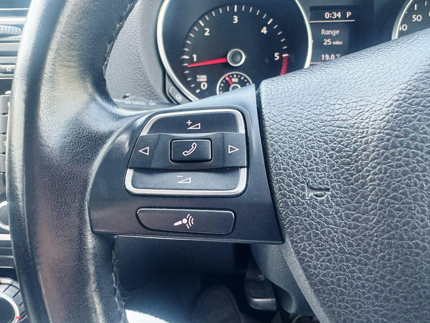 Used Volkswagen Golf 2010 for sale - 77253858: Photo 39