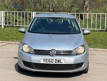 Used Volkswagen Golf 2010 for sale - 77253858: Photo