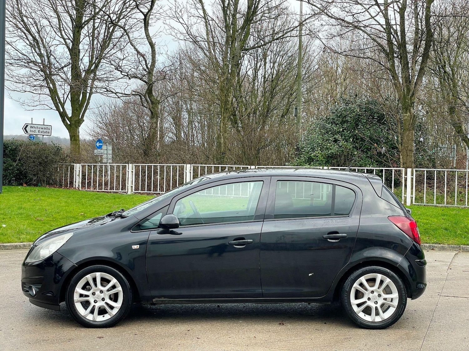 Used Vauxhall Corsa 2010 for sale - 77400620: Photo 5
