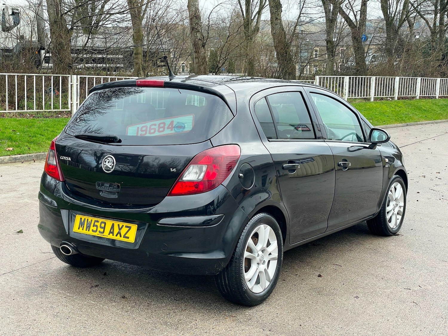 Used Vauxhall Corsa 2010 for sale - 77400620: Photo 8