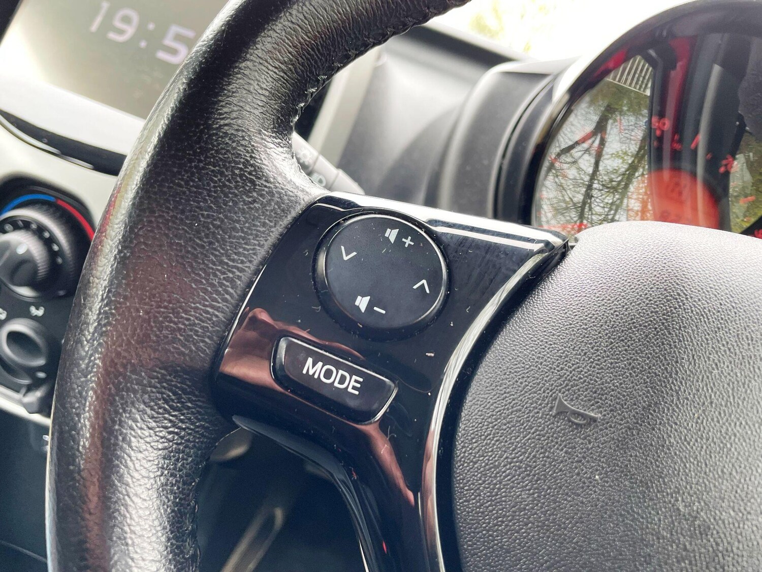 Used Peugeot 108 for sale - 78214561: Photo 36