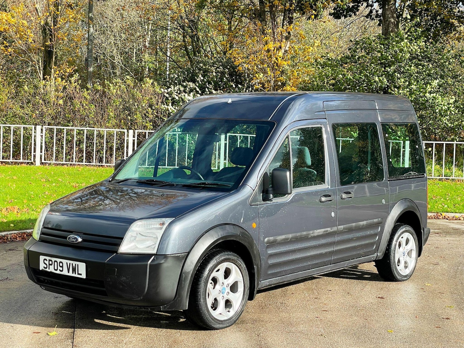 Used Ford Tourneo 2009 for sale - 77174725: Photo 5