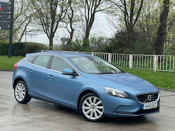 Volvo V40 feature image