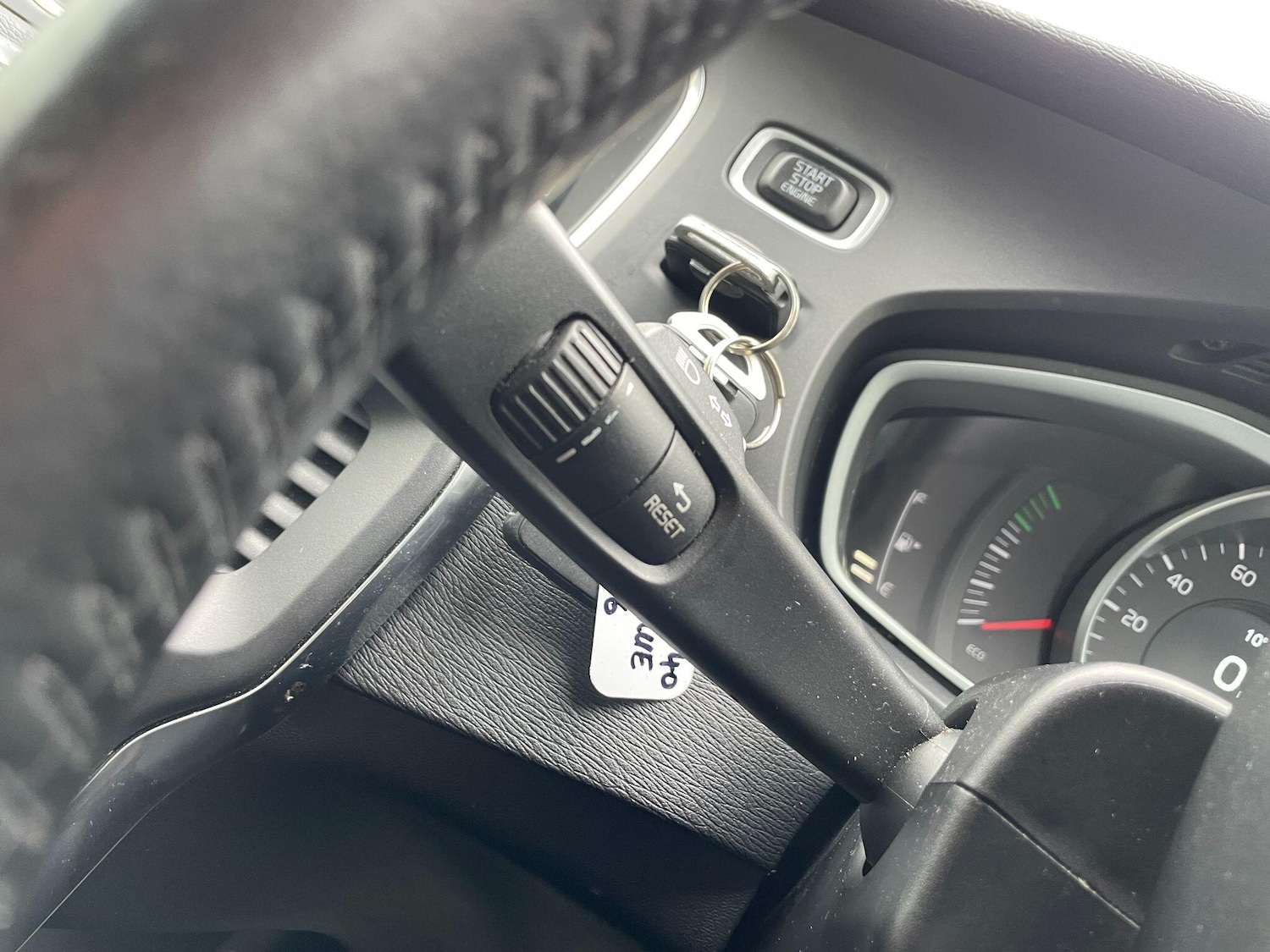 Used Volvo V40 for sale - 78214954: Photo 25