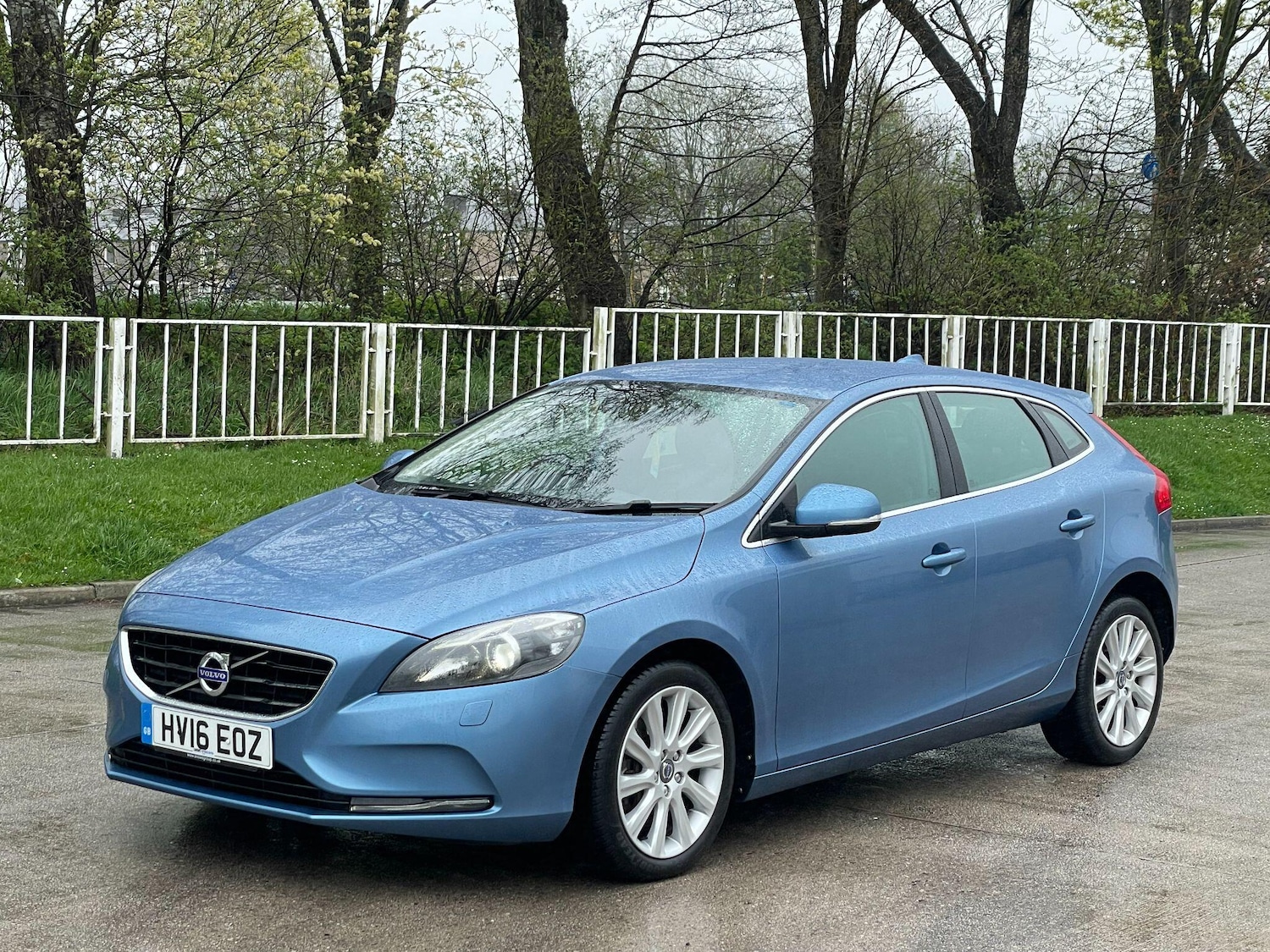 Used Volvo V40 for sale - 78214954: Photo 3
