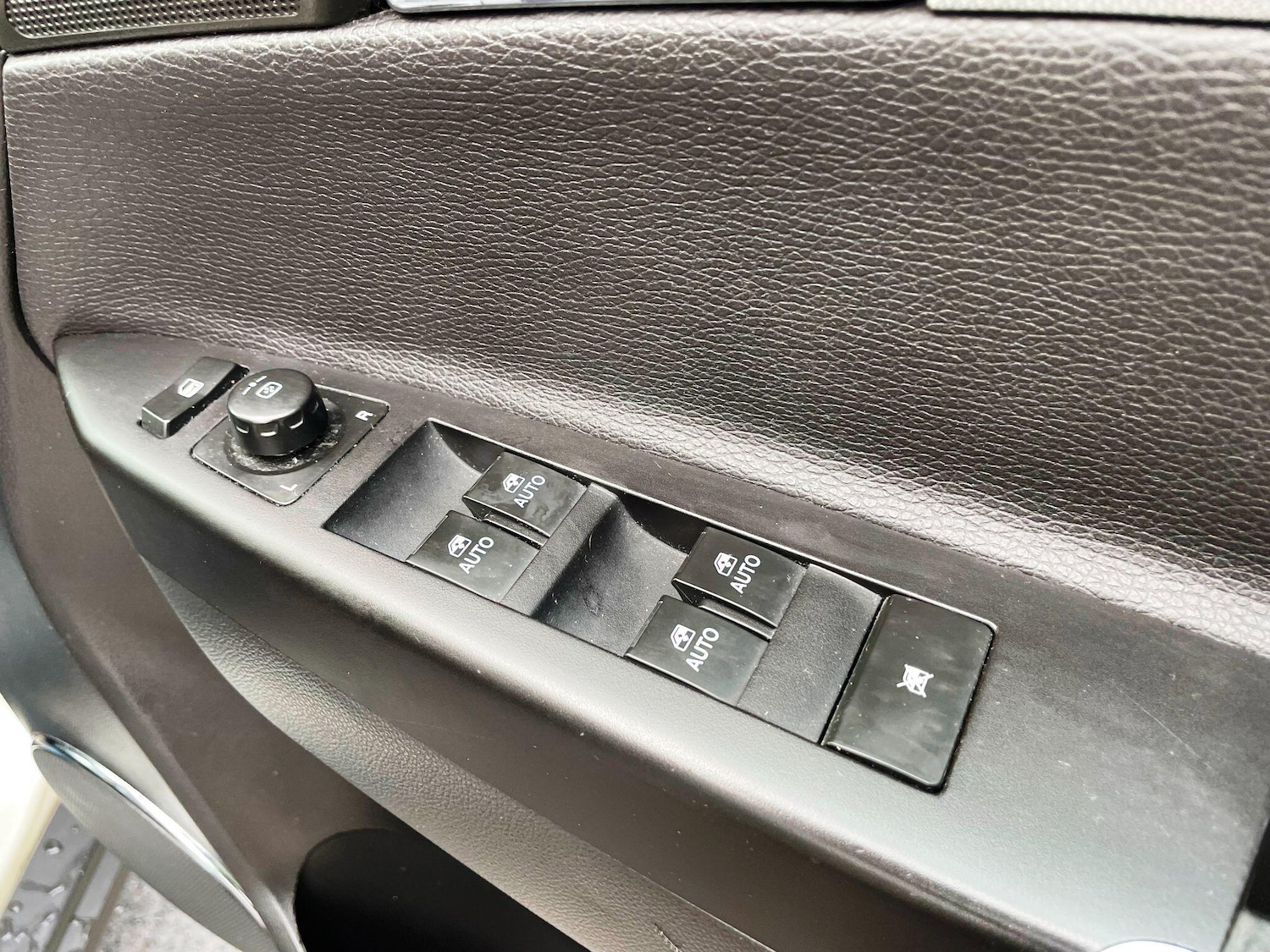 Used Vauxhall Antara 2012 for sale - 77174842: Photo 19