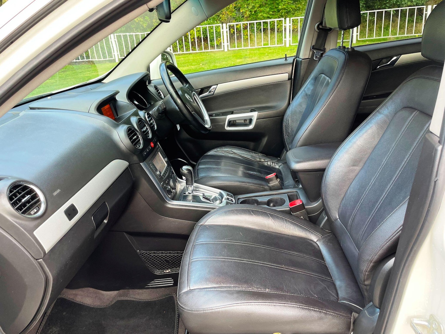 Used Vauxhall Antara 2012 for sale - 77174842: Photo 23