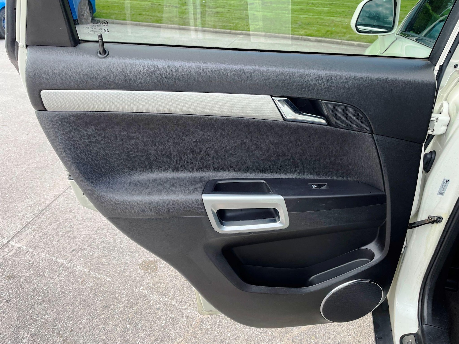 Used Vauxhall Antara 2012 for sale - 77174842: Photo 25