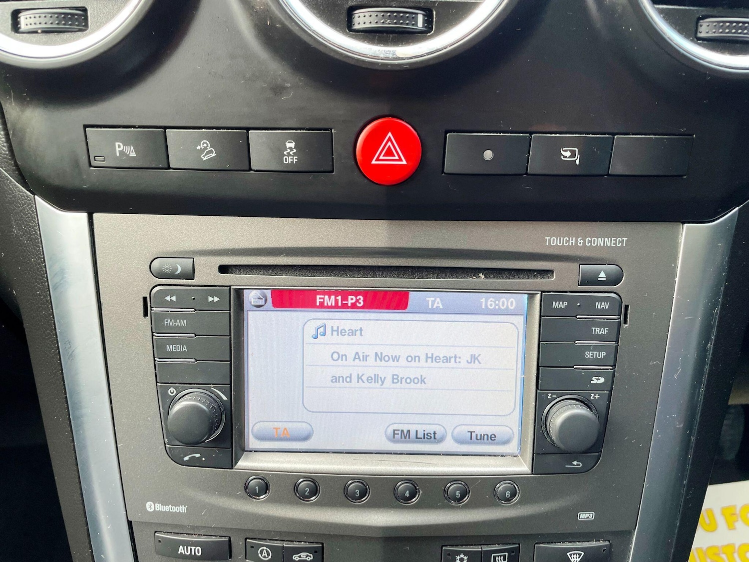 Used Vauxhall Antara 2012 for sale - 77174842: Photo 38