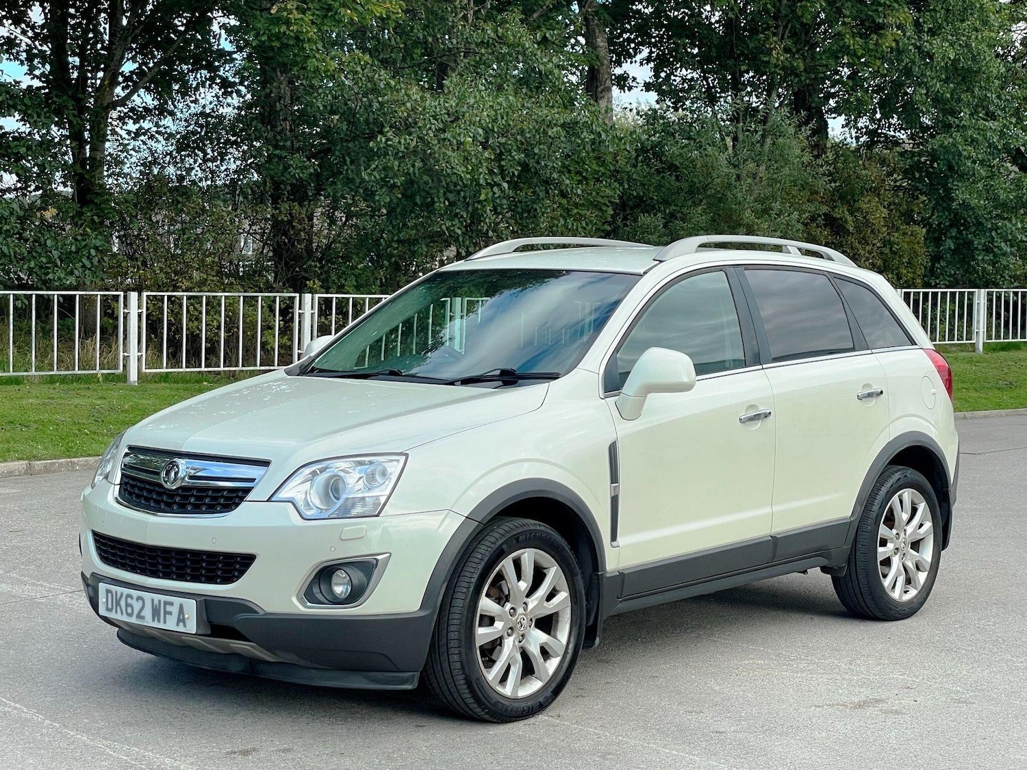 Used Vauxhall Antara 2012 for sale - 77174842: Photo 4