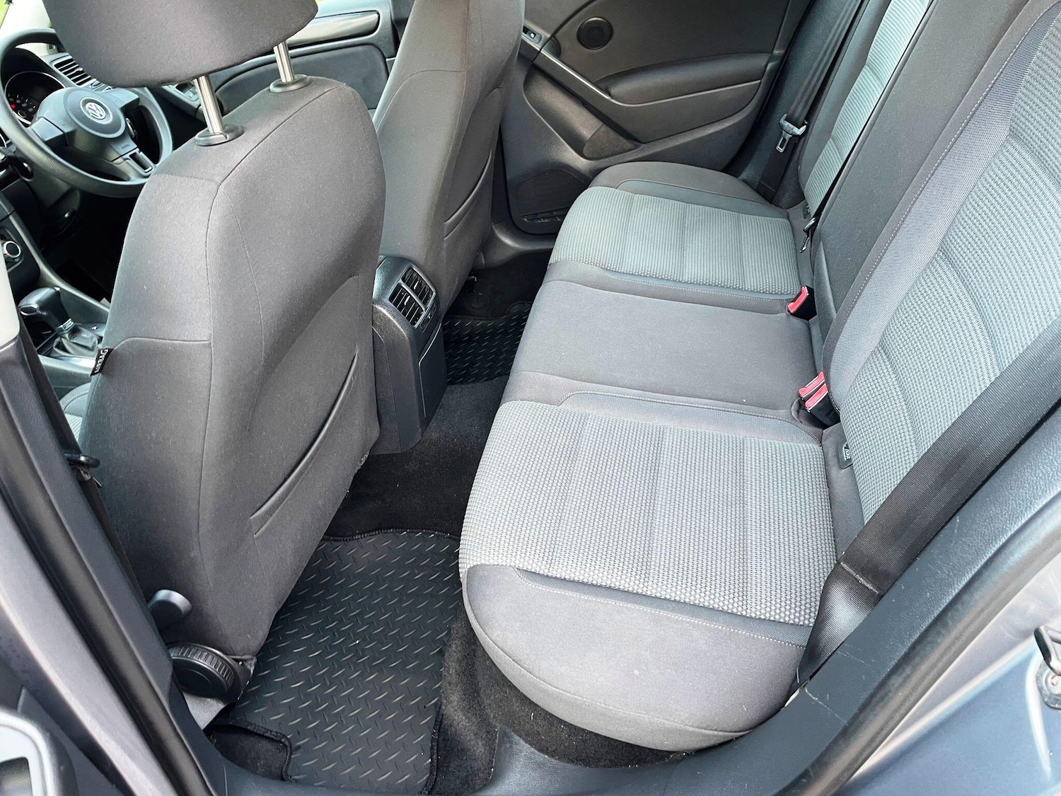 Used Volkswagen Golf 2010 for sale - 77400682: Photo 33