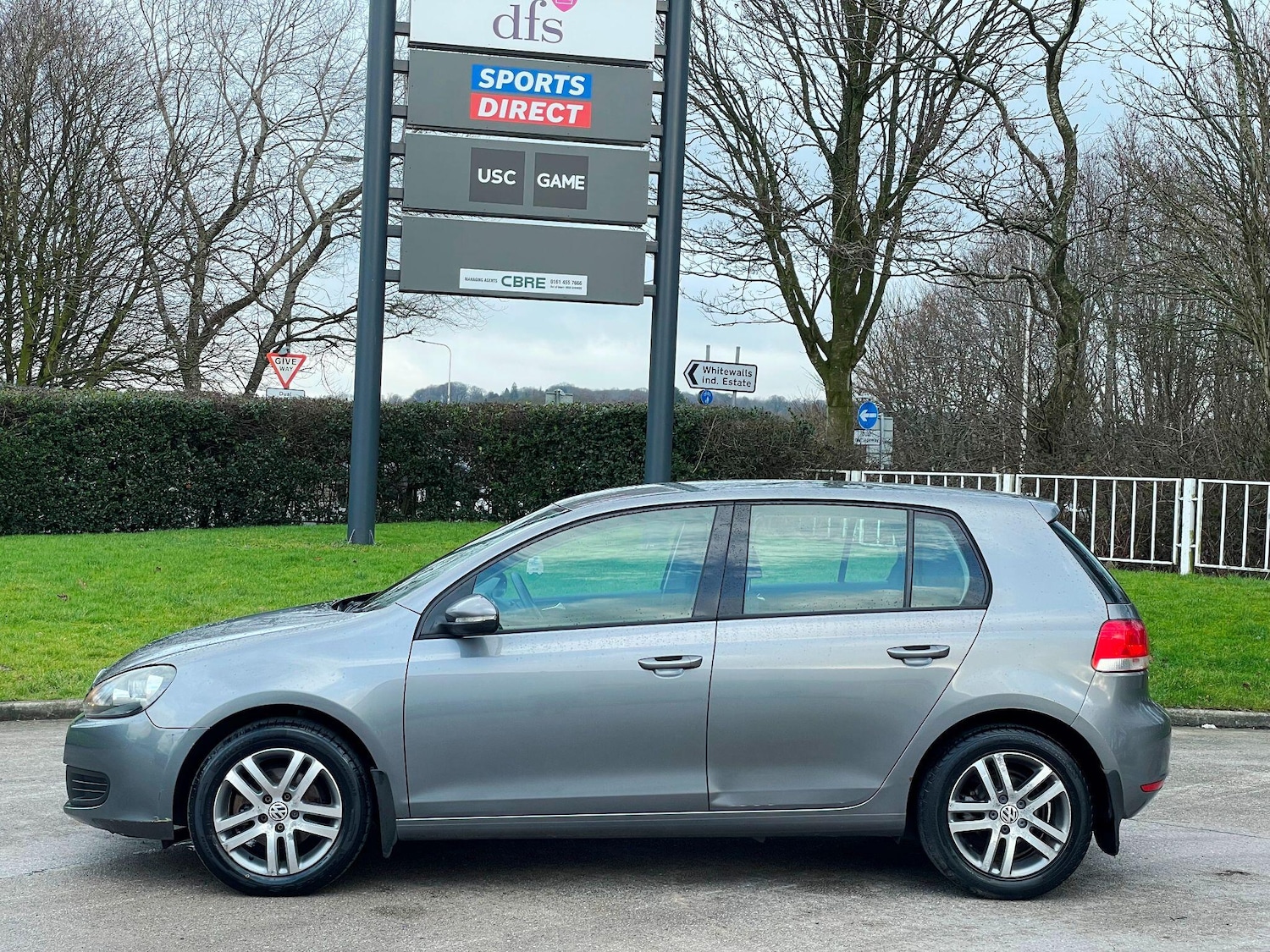 Used Volkswagen Golf 2010 for sale - 77400682: Photo 6