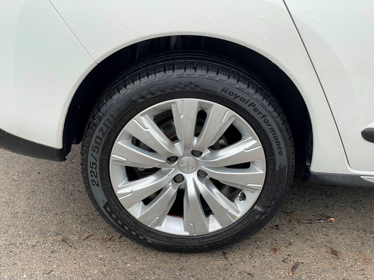 Used Peugeot 3008 2015 for sale - 77400871: Photo 16