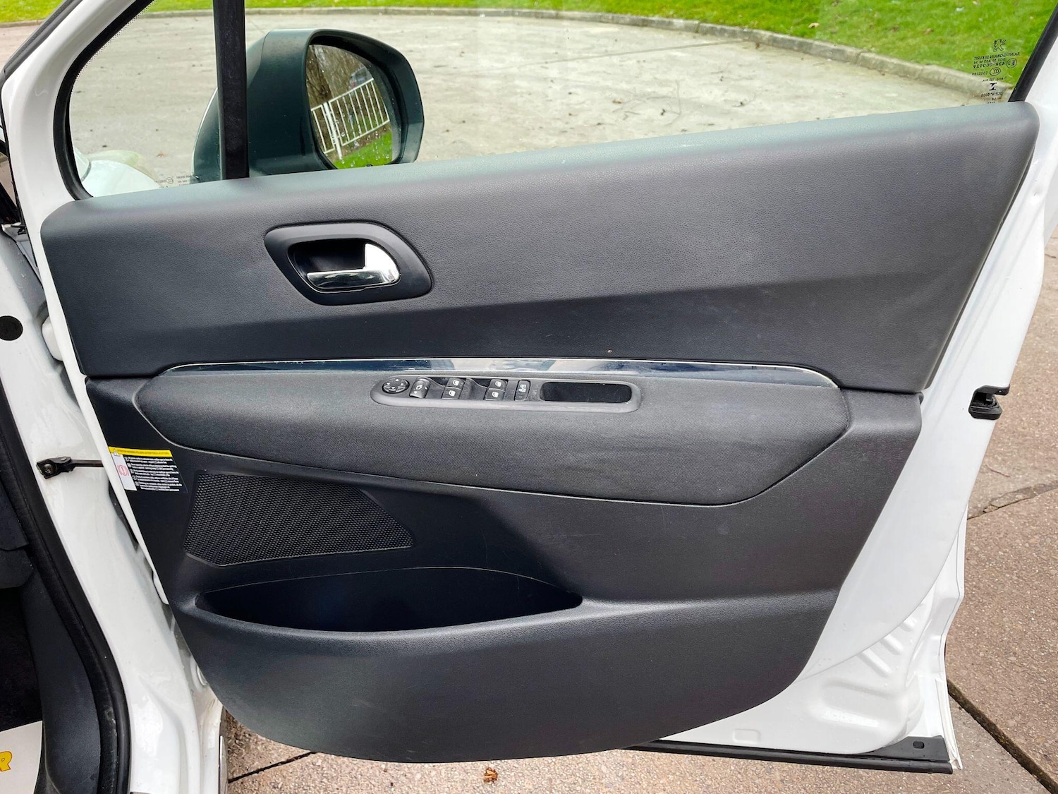 Used Peugeot 3008 2015 for sale - 77400871: Photo 20