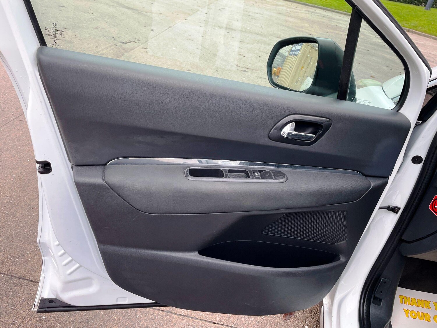 Used Peugeot 3008 2015 for sale - 77400871: Photo 24