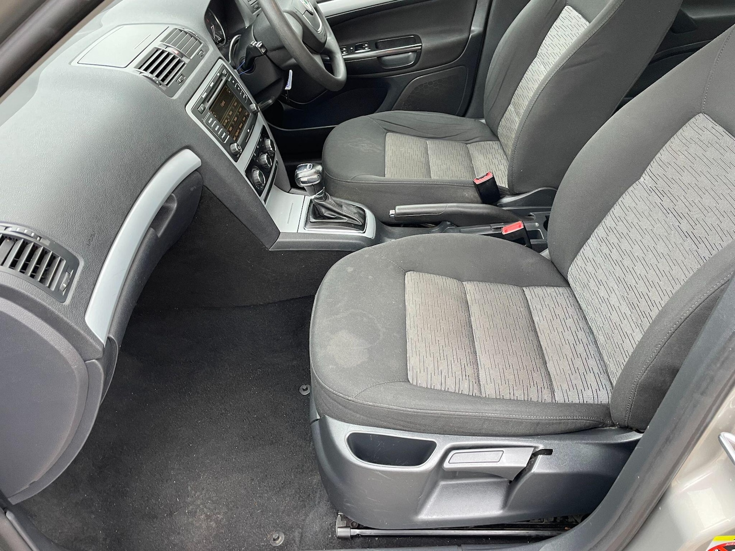 Used Skoda Octavia 2009 for sale - 77174852: Photo 26