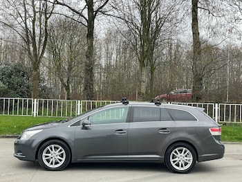 Used Toyota Avensis 2010 for sale - 77793626: Photo