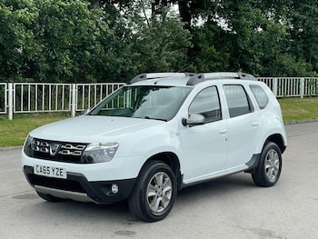 Used Dacia Duster 2016 for sale - 79092603: Photo