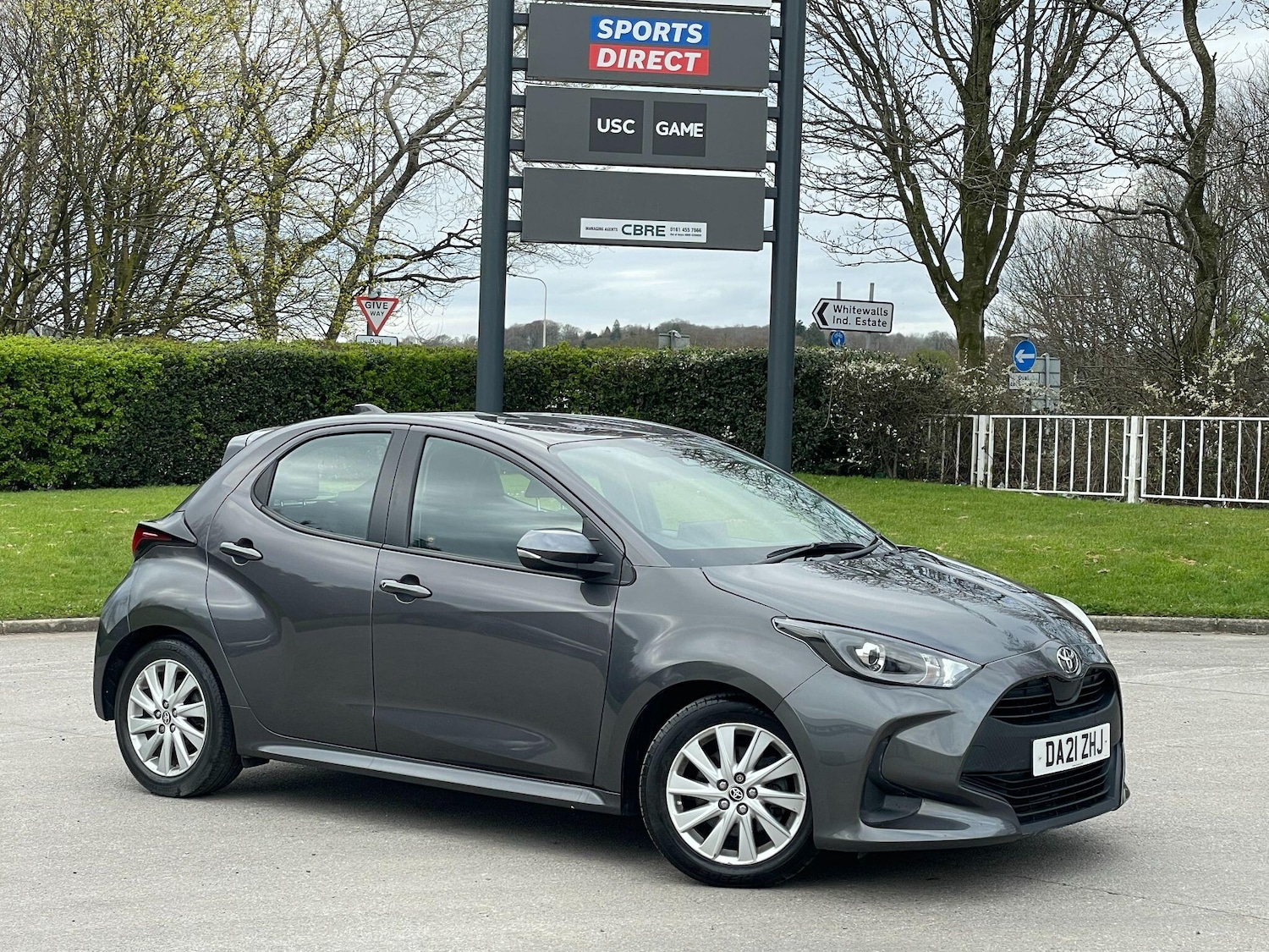 Used Toyota Yaris 2021 for sale - 78058738: Photo 2