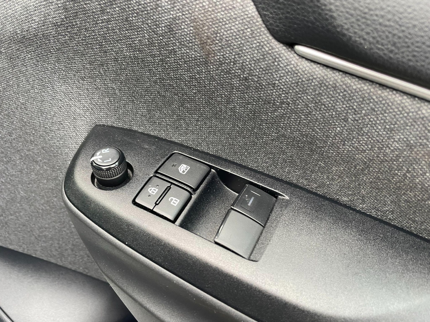 Used Toyota Yaris 2021 for sale - 78058738: Photo 25