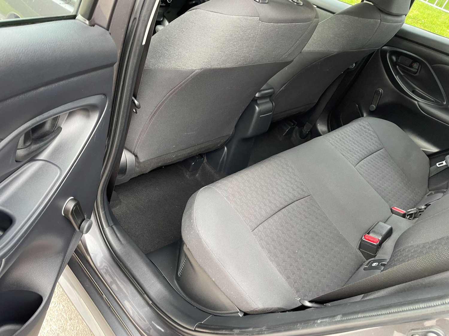 Used Toyota Yaris 2021 for sale - 78058738: Photo 30