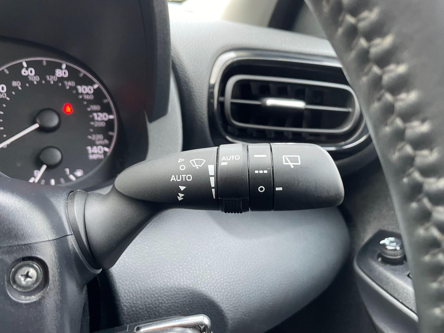 Used Toyota Yaris 2021 for sale - 78058738: Photo 39