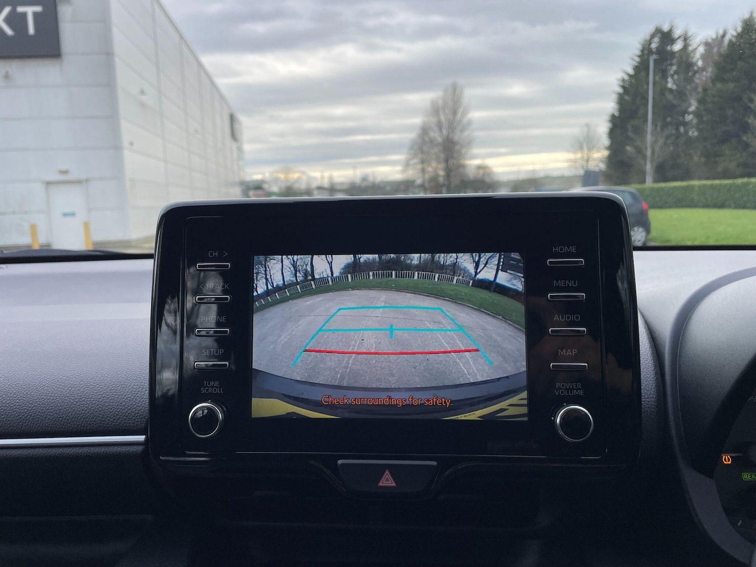 Used Toyota Yaris 2021 for sale - 78058738: Photo 43