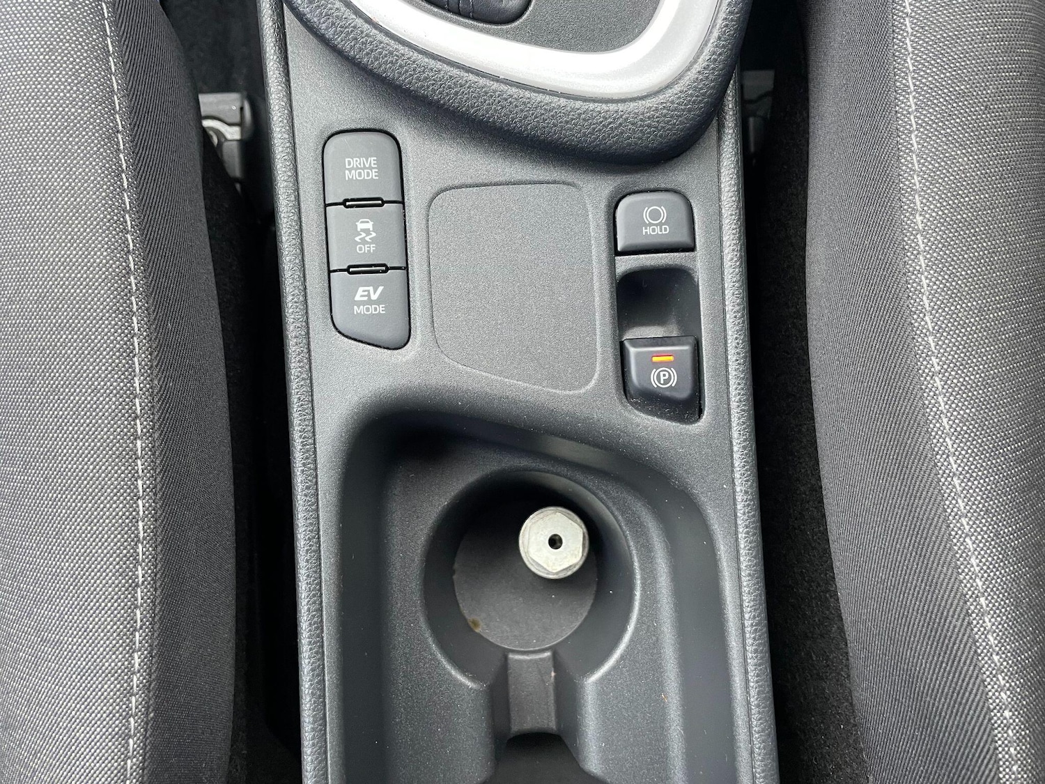 Used Toyota Yaris 2021 for sale - 78058738: Photo 48