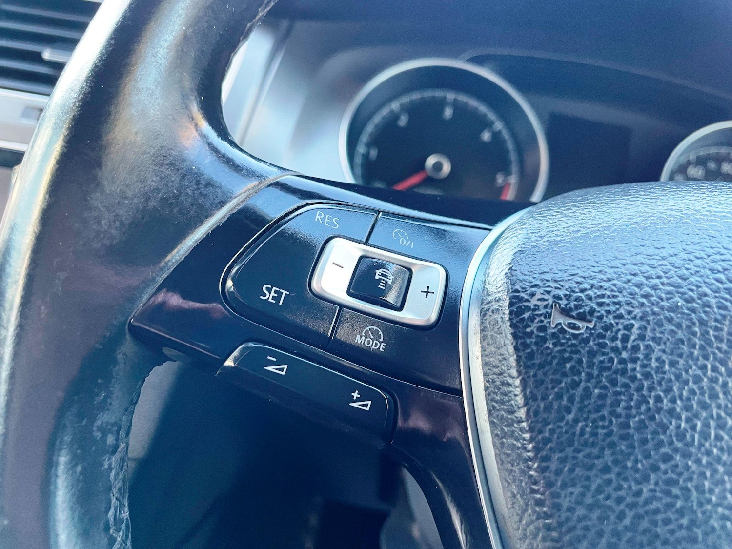 Used Volkswagen Golf 2013 for sale - 77174850: Photo 24