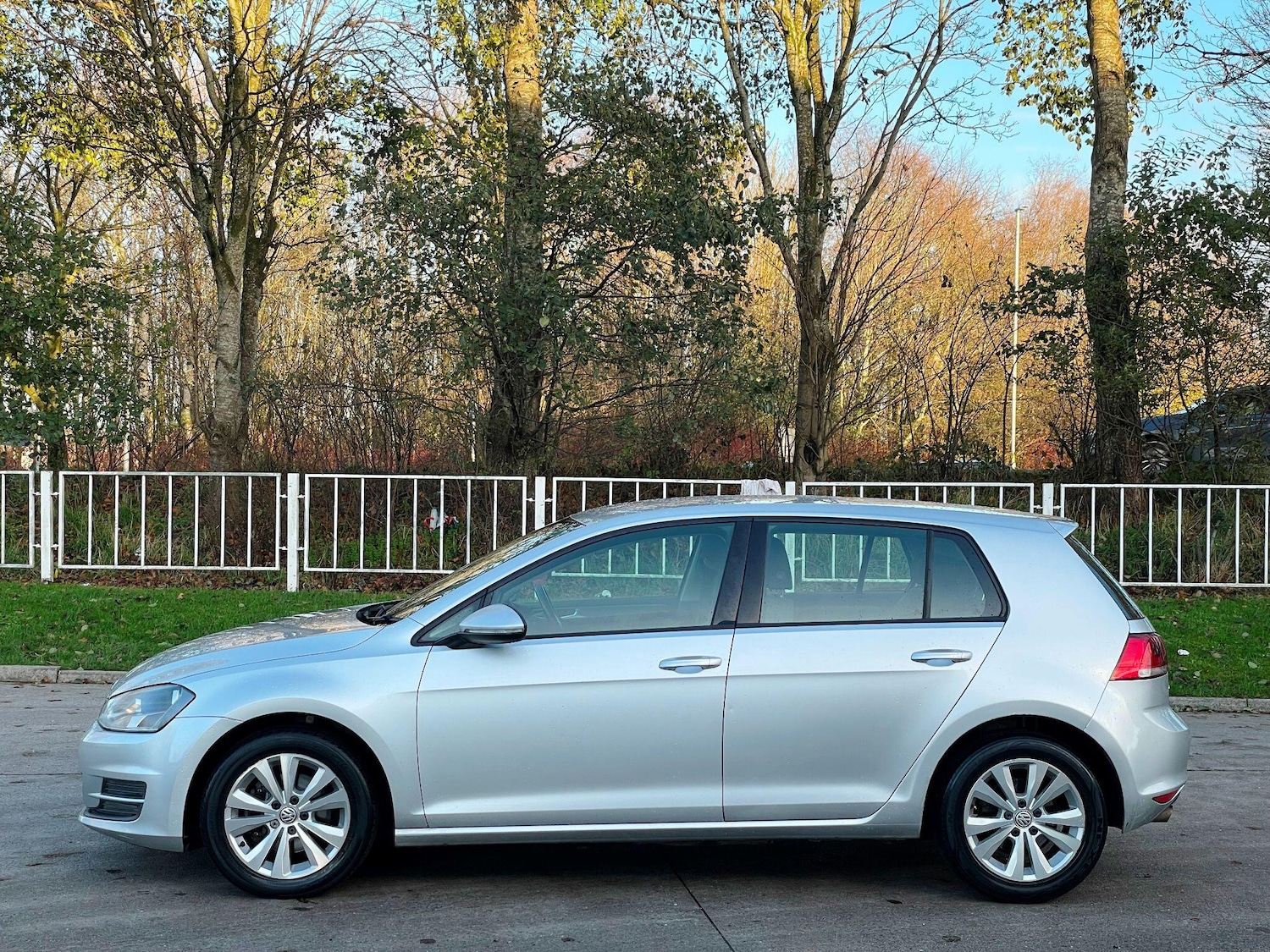 Used Volkswagen Golf 2013 for sale - 77174850: Photo 4