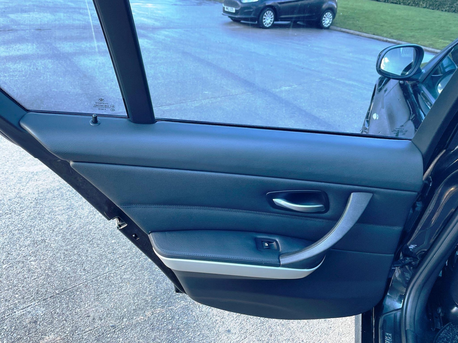 Used BMW 3 Series 2010 for sale - 77238133: Photo 27