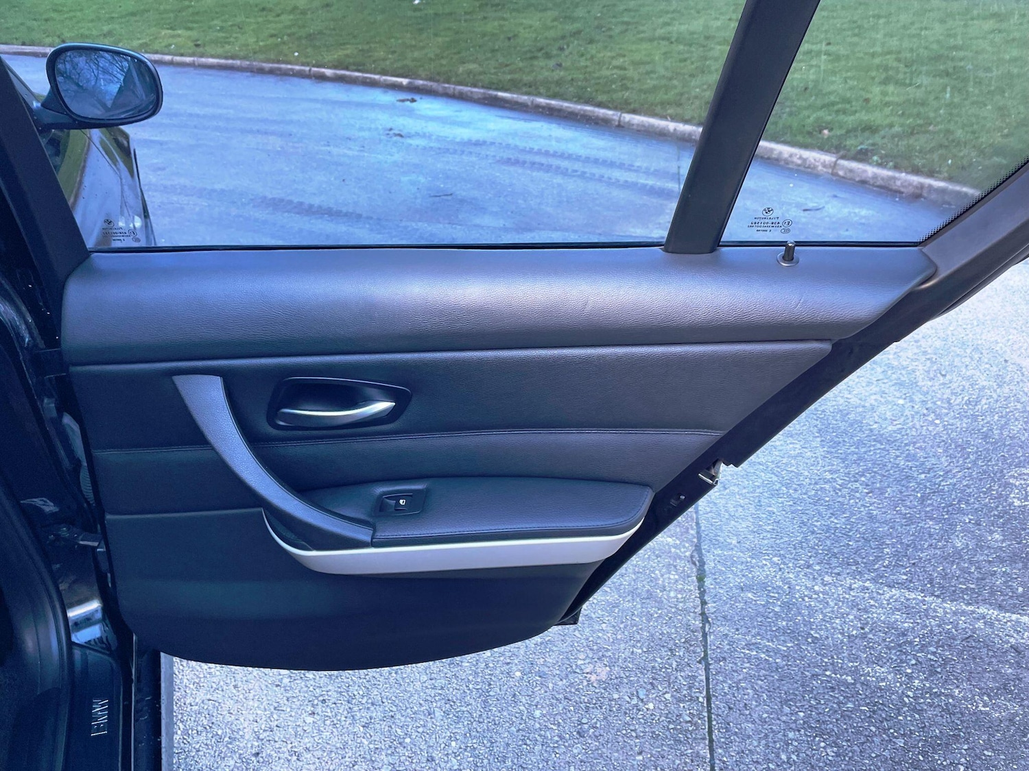 Used BMW 3 Series 2010 for sale - 77238133: Photo 31